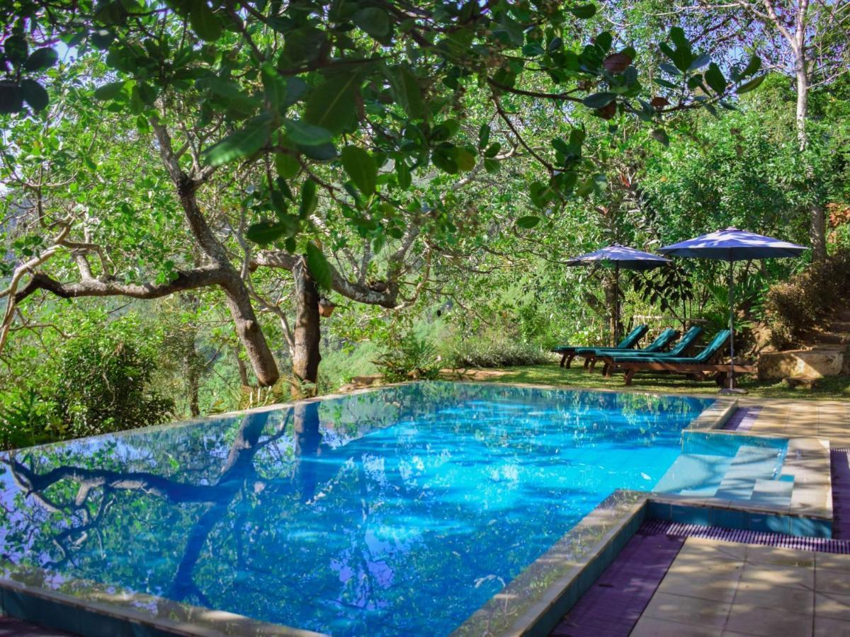 Aqua Exotica Wellness Retreat Hotel Gampola Esterno foto