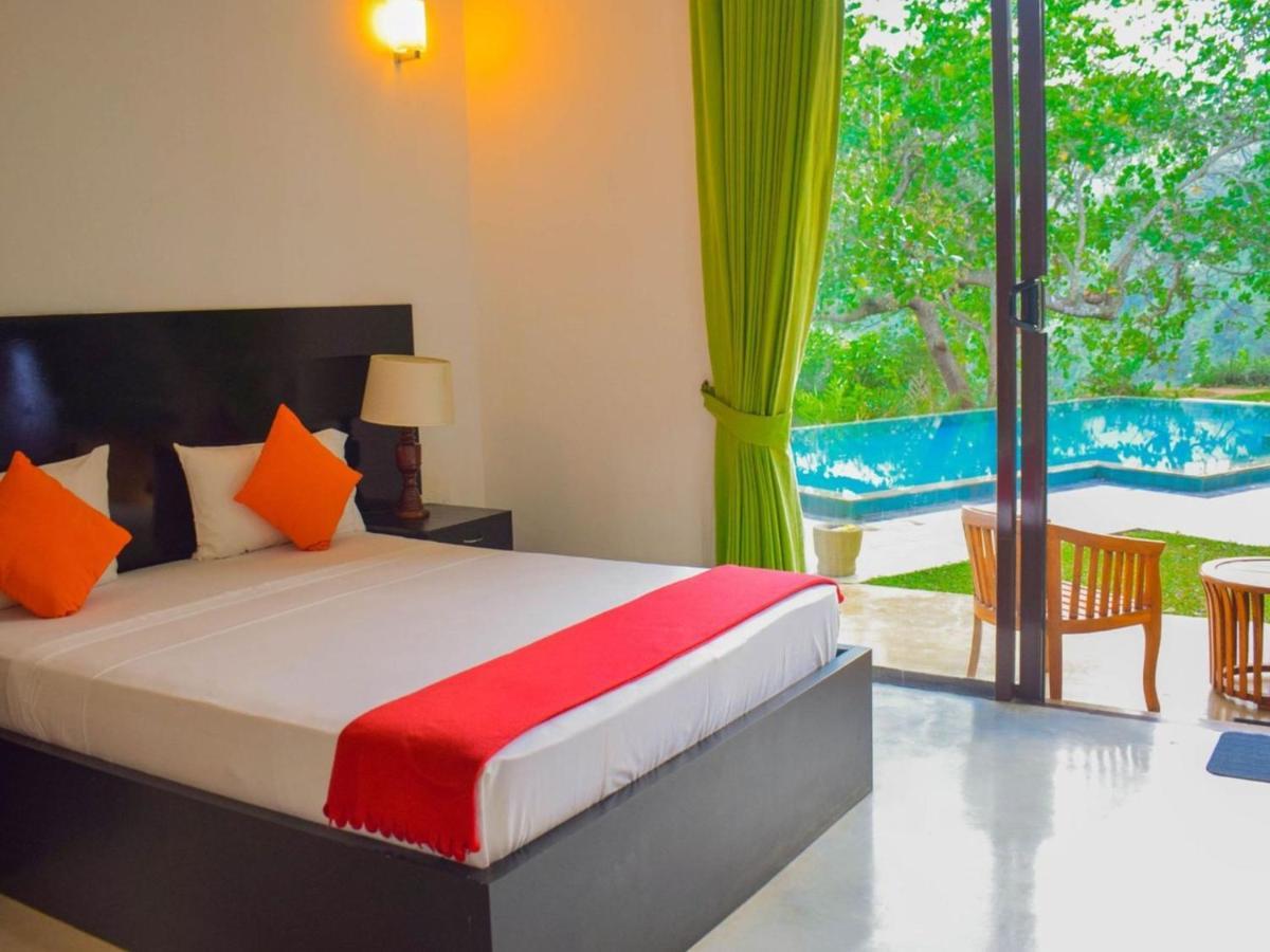 Aqua Exotica Wellness Retreat Hotel Gampola Esterno foto